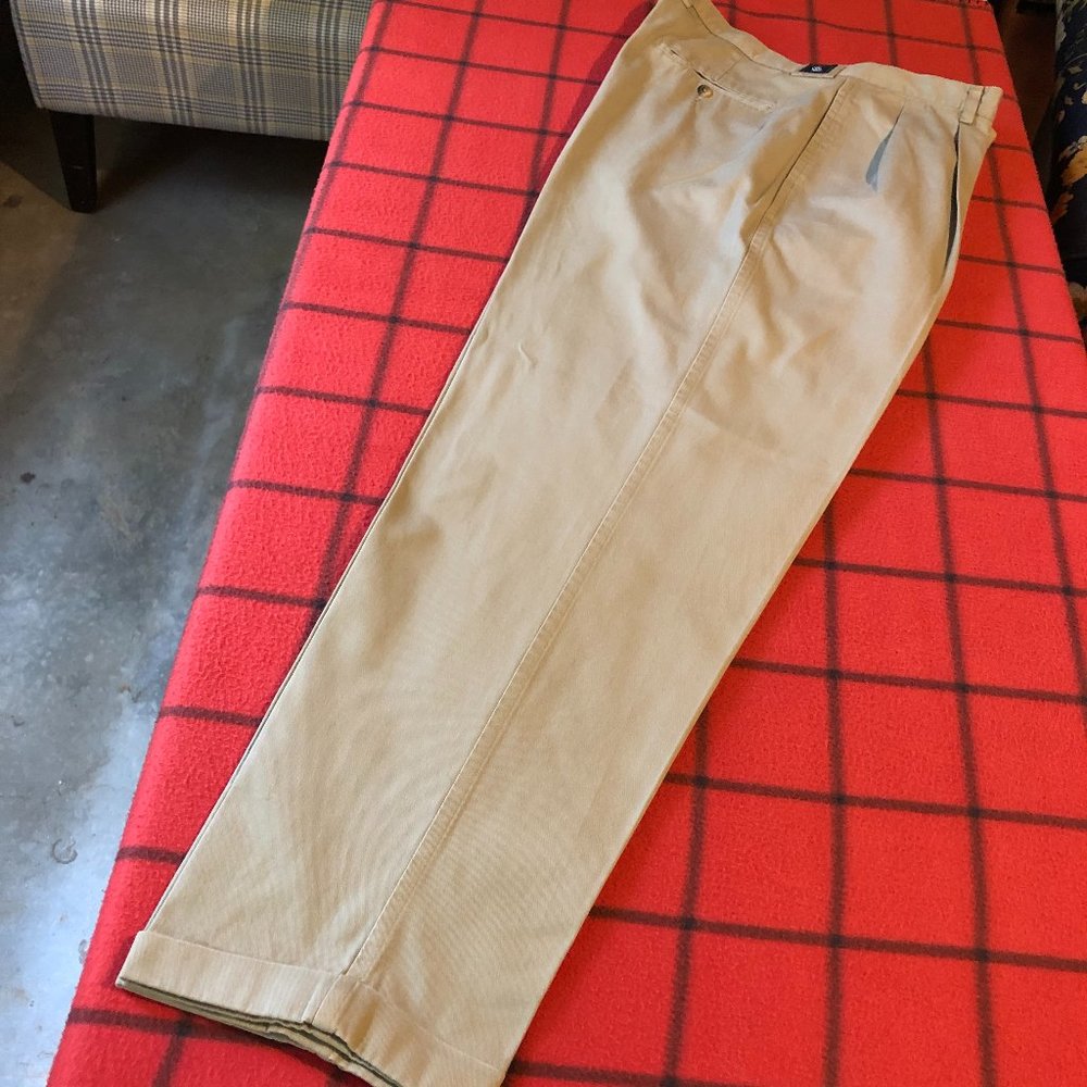Nautica Men's 40 x 33.5 Quality Khaki Casual Pants